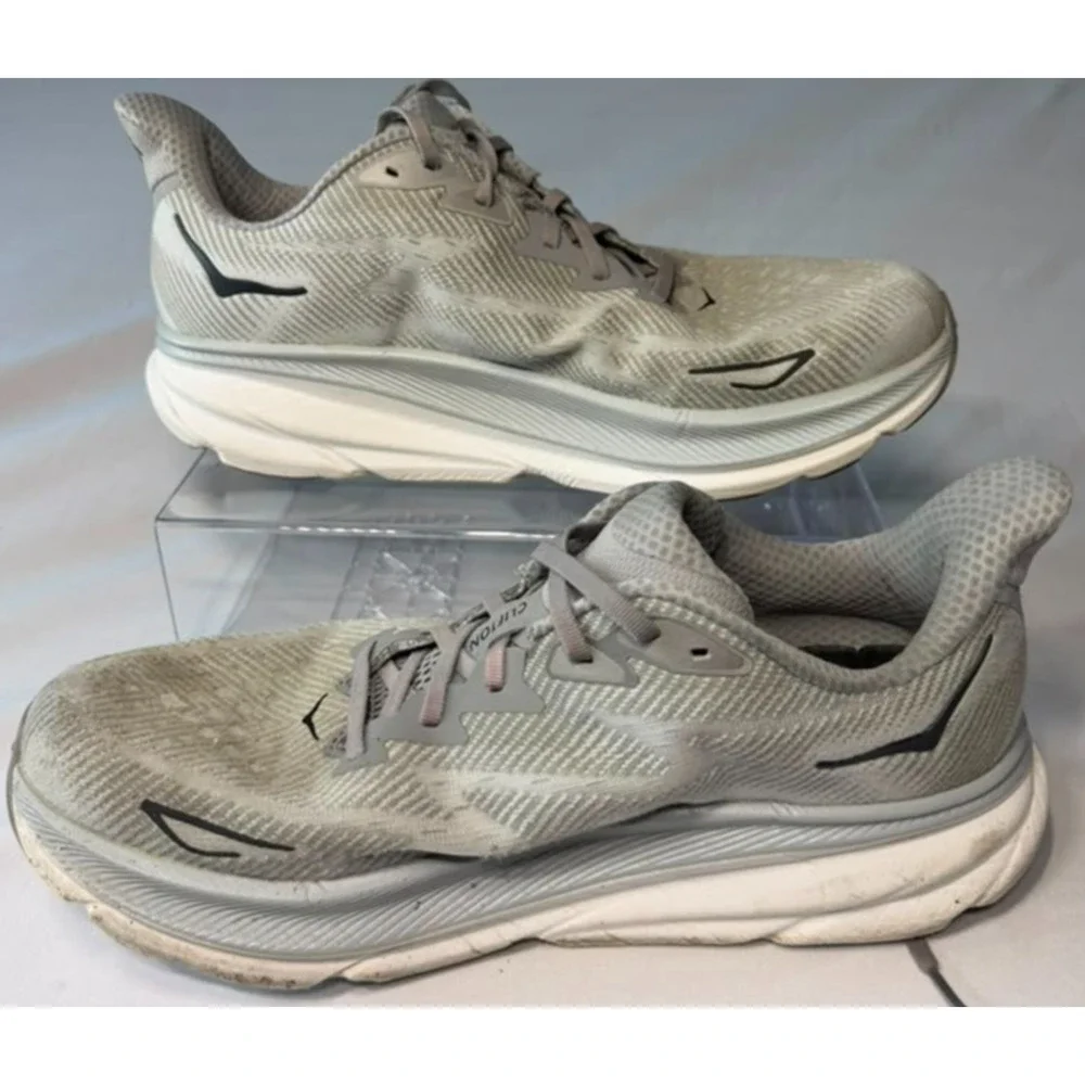 HOKA ONE ONE Clifton 9 Men's Size 12.5 D Running Shoes - Grey / White Pre-Owned